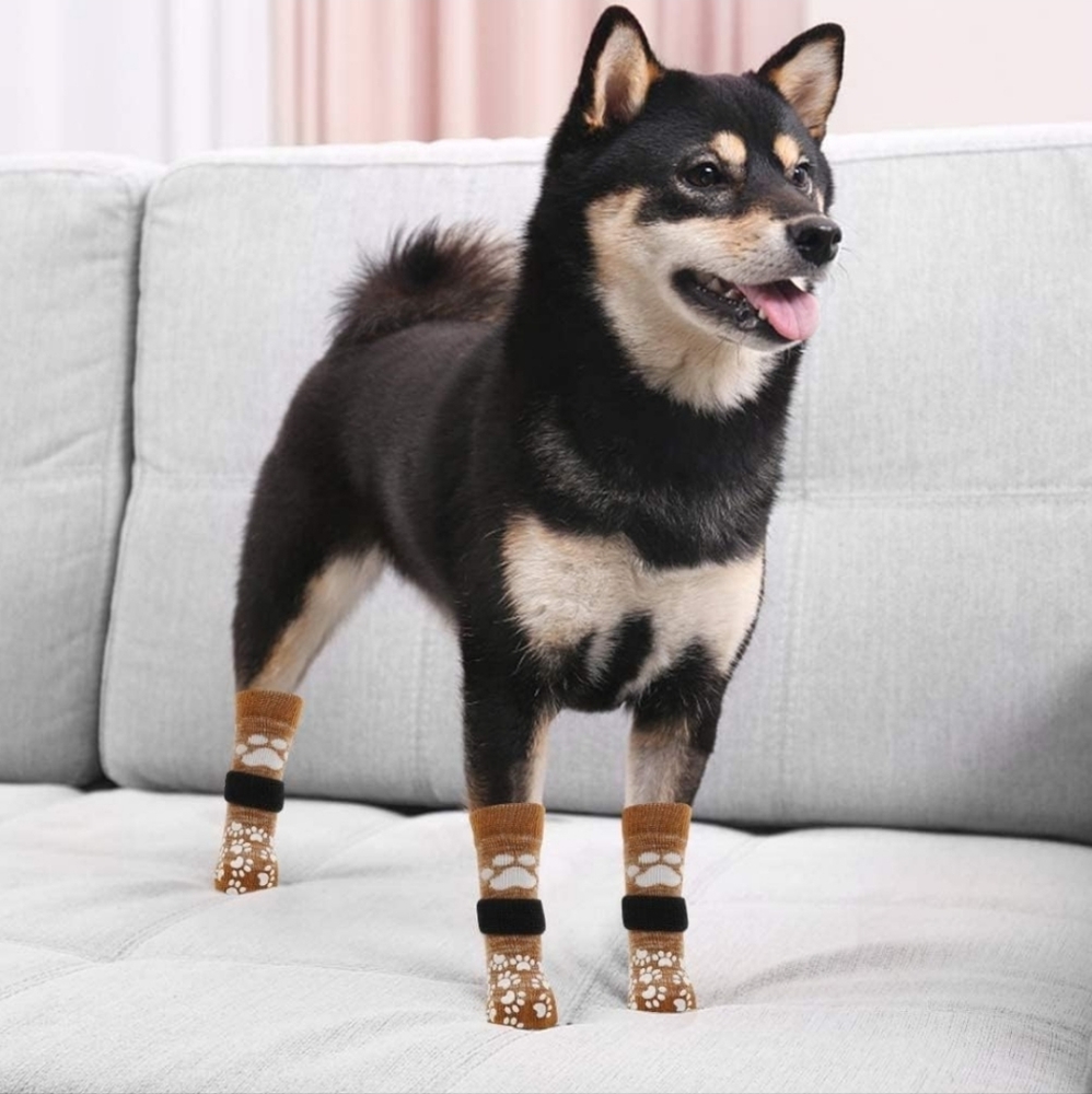 EXPAWLORER Anti Slip Dog Socks. Two Sets. M.